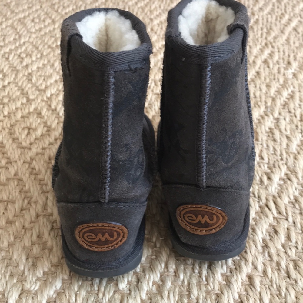 Emu Boots